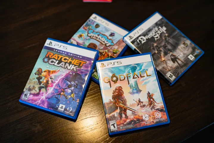 PS5 so với PC: Lựa chọn nào tốt hơn để chơi game vào năm 2024? 18 PS5 so voi PC Lua chon nao tot hon de choi game vao nam 2024 05