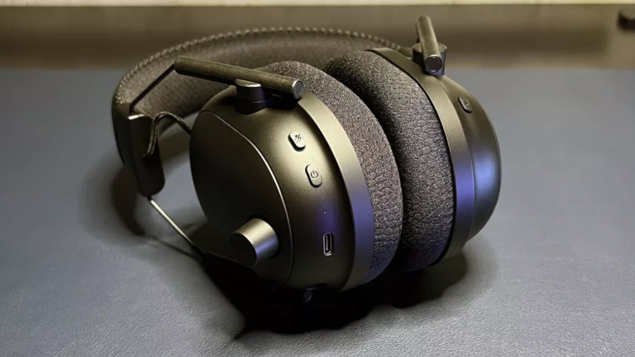 Razer BlackShark V2 Pro 5