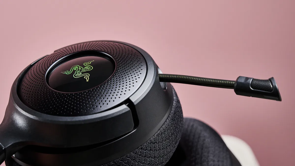 Razer Kraken V4 04