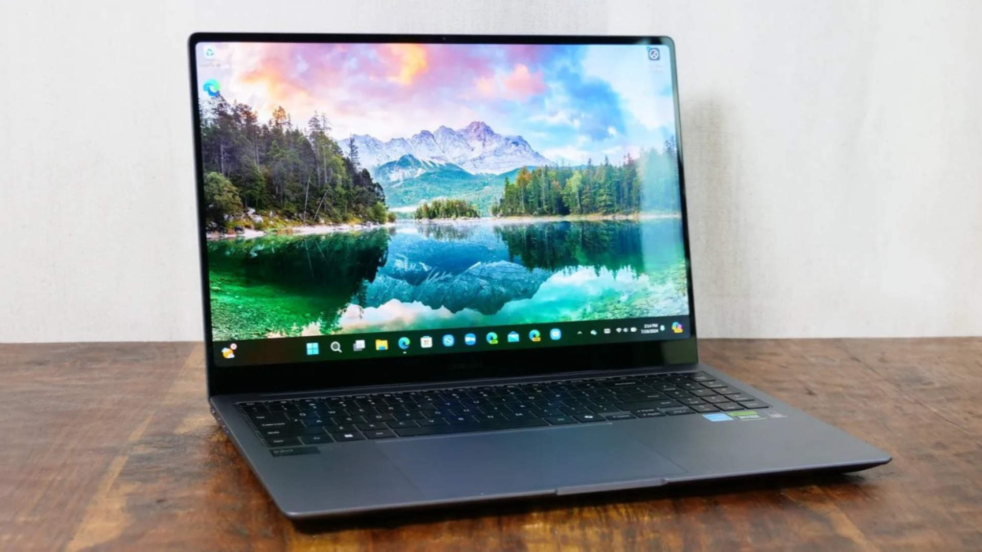 Bảng xếp hạng laptop gaming xuất sắc năm 2024 - Lựa chọn hoàn hảo cho các game thủ 25 Samsung Galaxy Book 4 Ultra