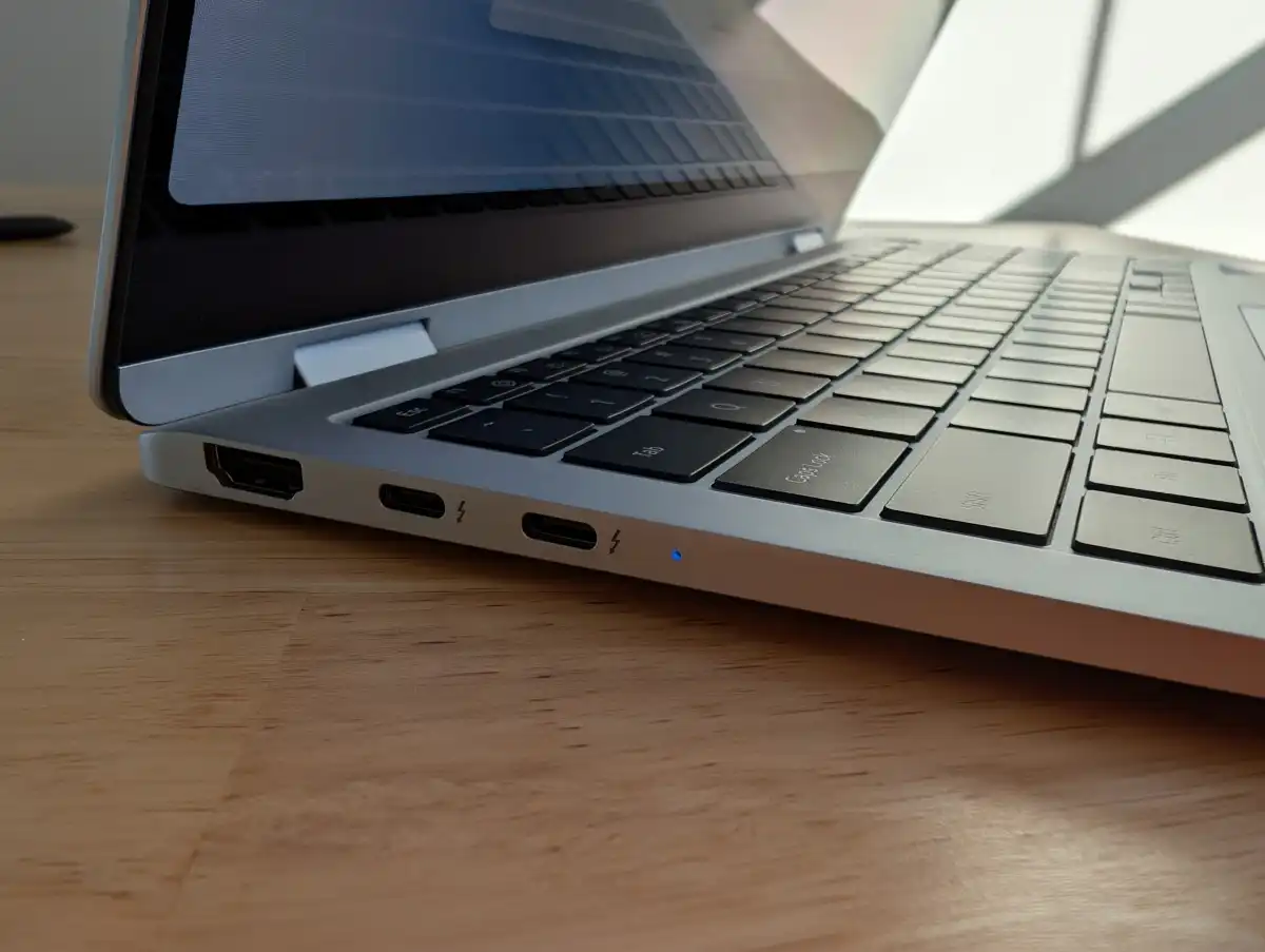 Samsung Galaxy Book5 Pro 360 05