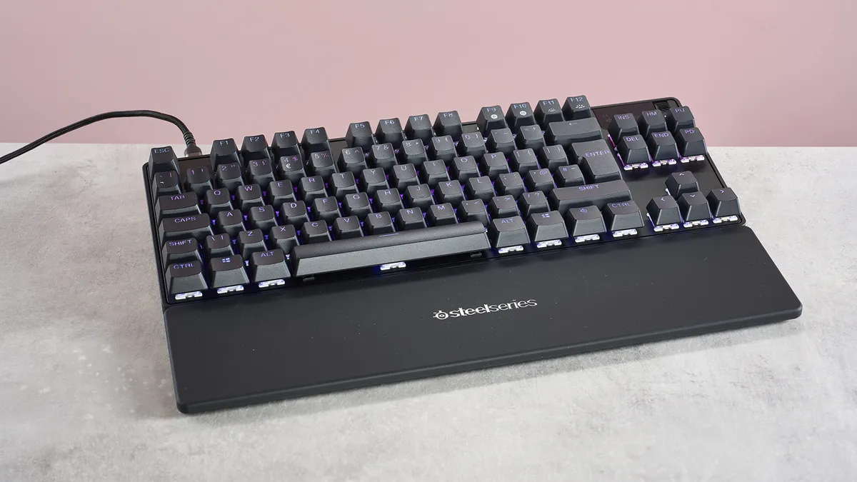 Steelseries Apex Pro TKL Gen 3 03
