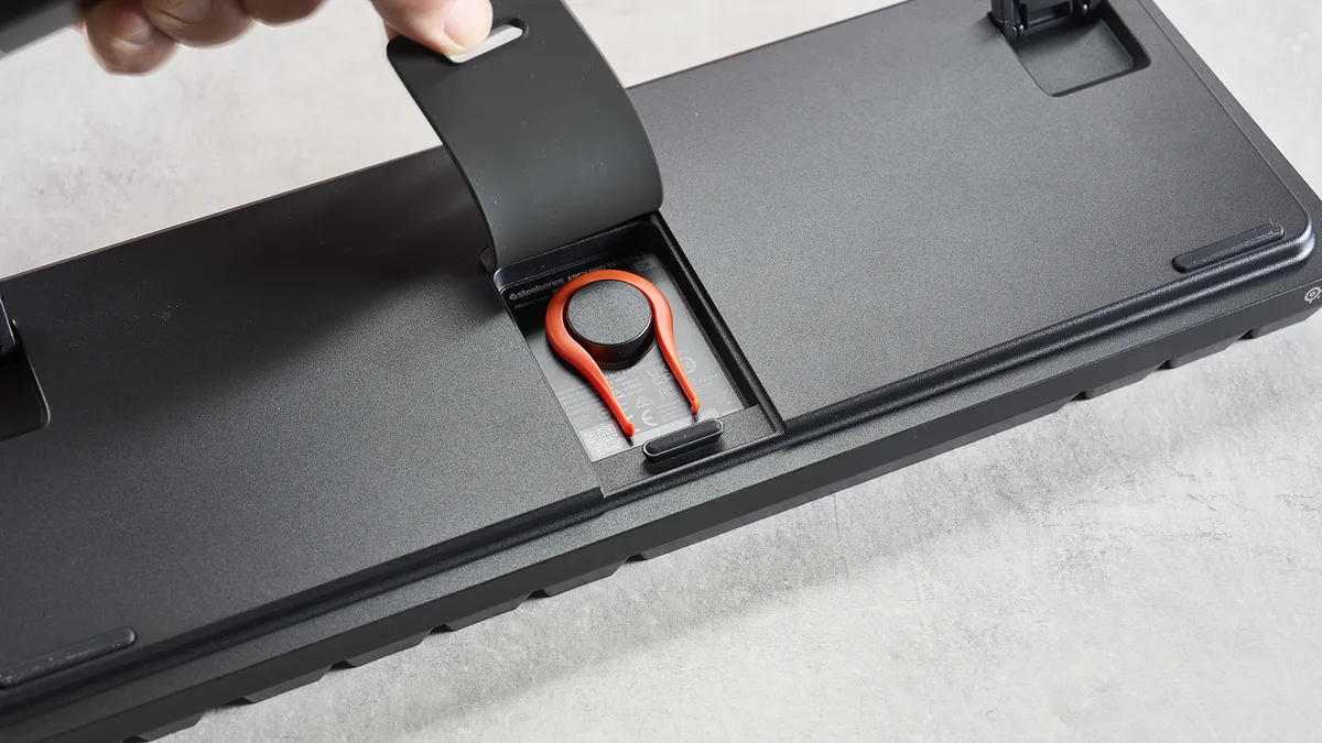 Steelseries Apex Pro TKL Gen 3 05