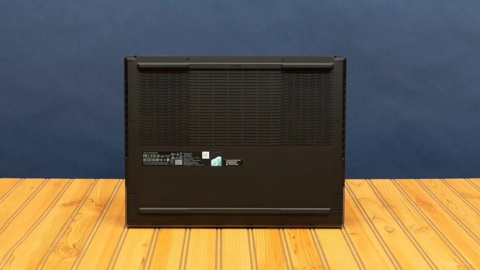 Phải làm gì nếu Laptop của bạn được cắm điện nhưng không sạc được 7 02 1