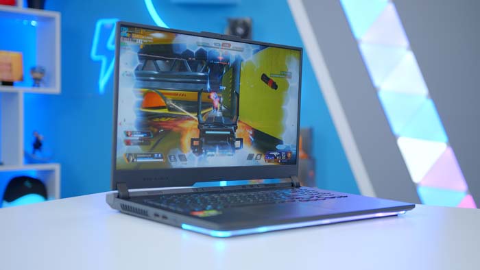 ASUS ROG STRIX Scar 17 02