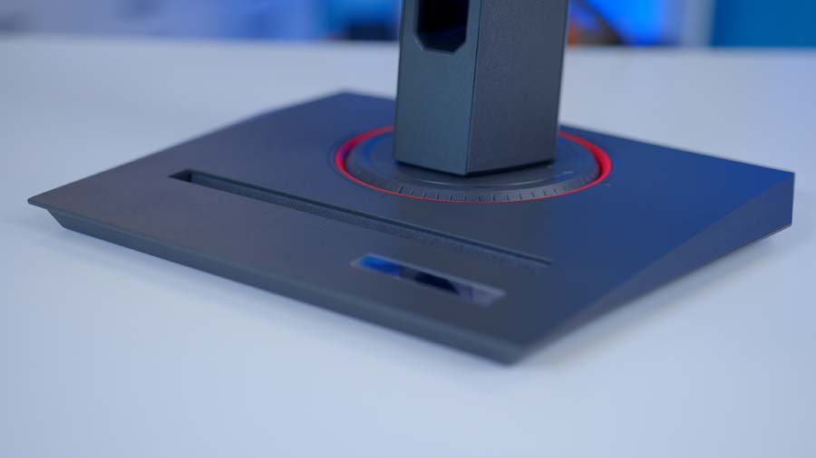 ASUS ROG Strix XG27UCG 04