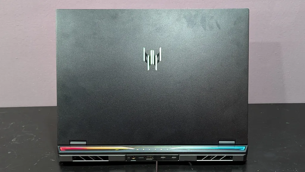 Acer Predator Helios 16 2