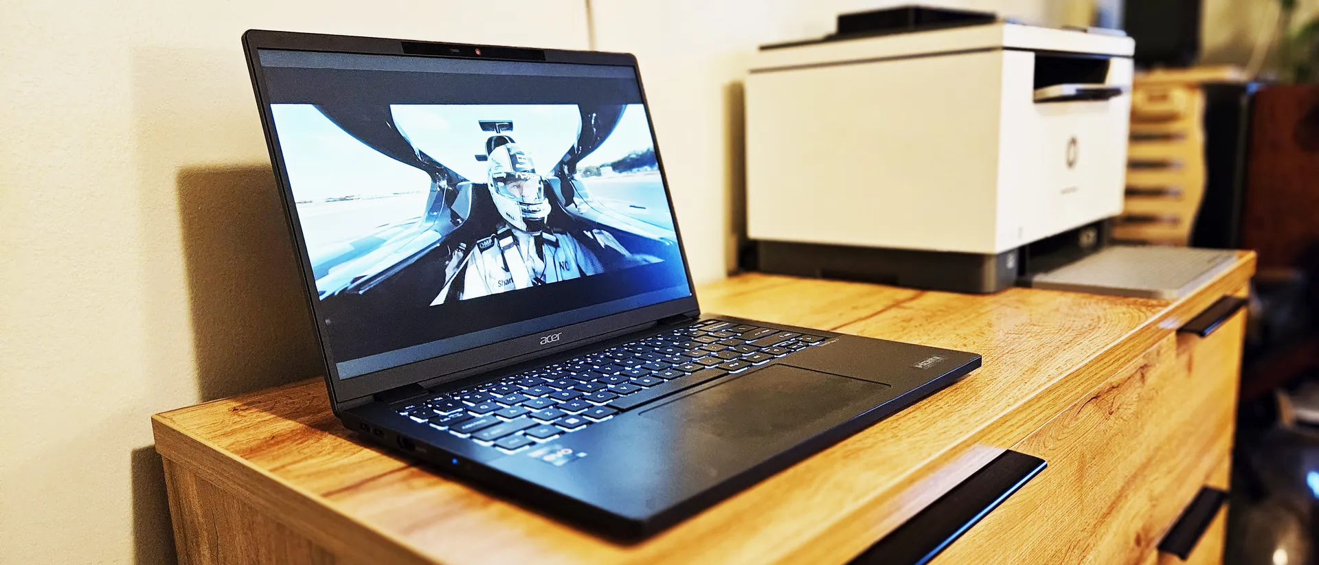 Acer TravelMate P6 14 01