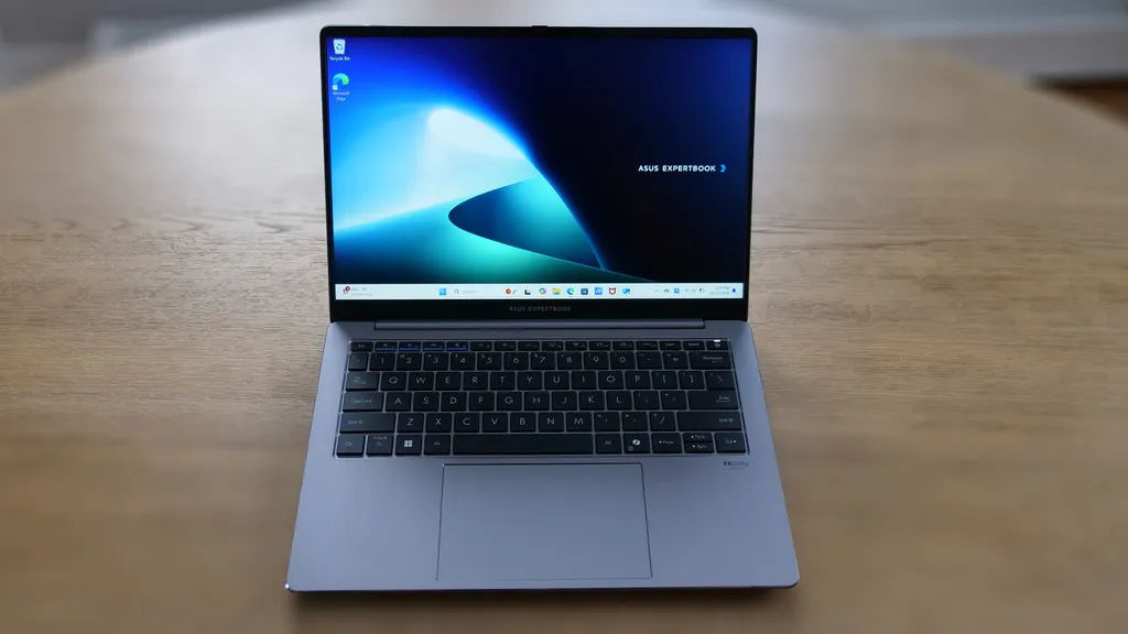 Top laptop 14 inch đáng mua nhất 2024: Nhỏ gọn, mạnh mẽ, bứt phá mọi giới hạn 64 Asus ExpertBook P5 P5405 1