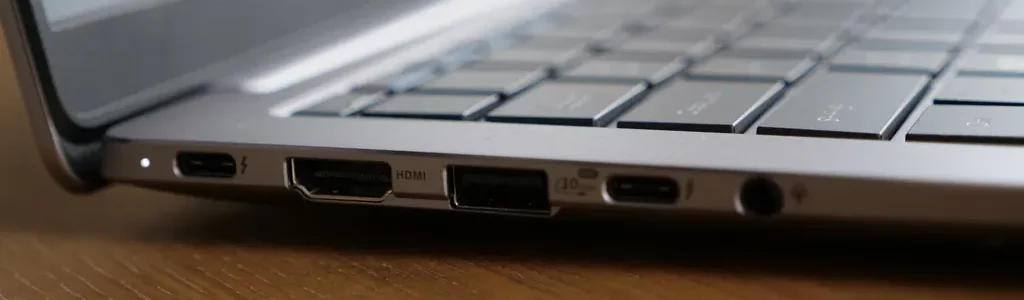 Top laptop 14 inch đáng mua nhất 2024: Nhỏ gọn, mạnh mẽ, bứt phá mọi giới hạn 66 Asus ExpertBook P5 P5405 2 1 e1735197497205