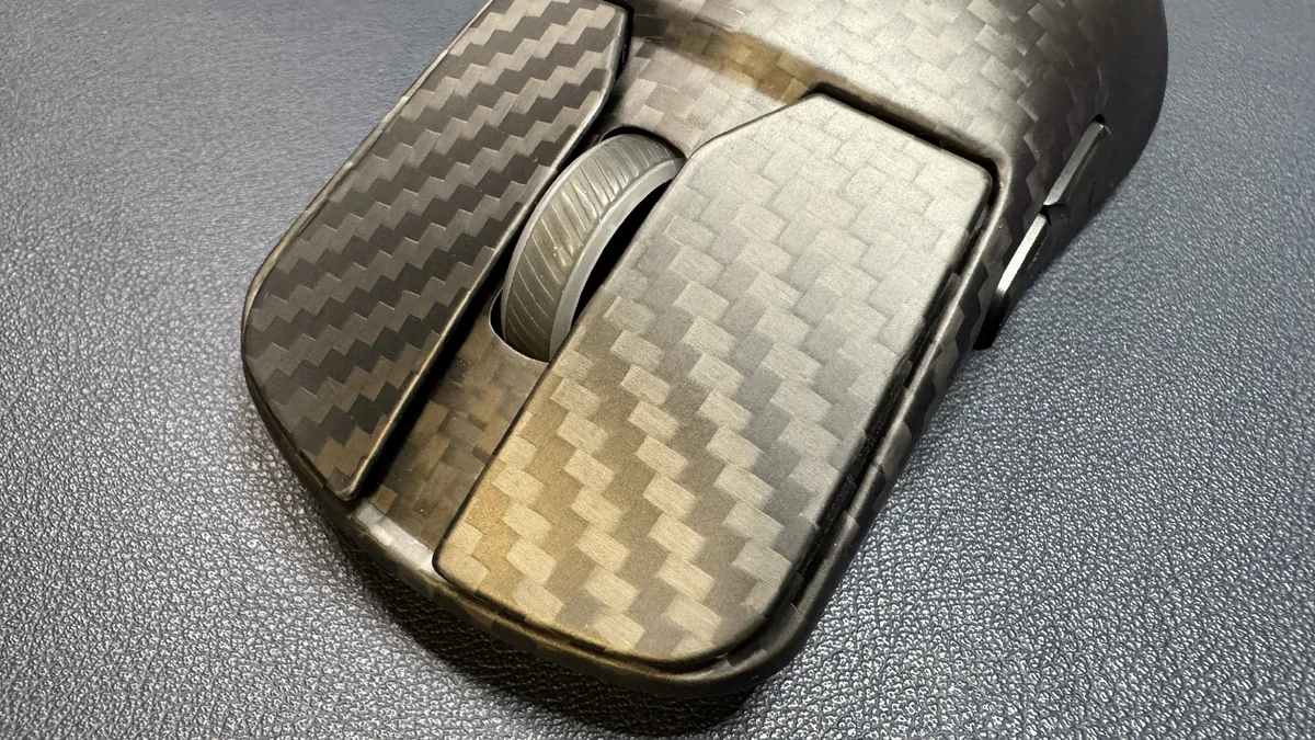 Asus ROG Harpe Ace Extreme 08