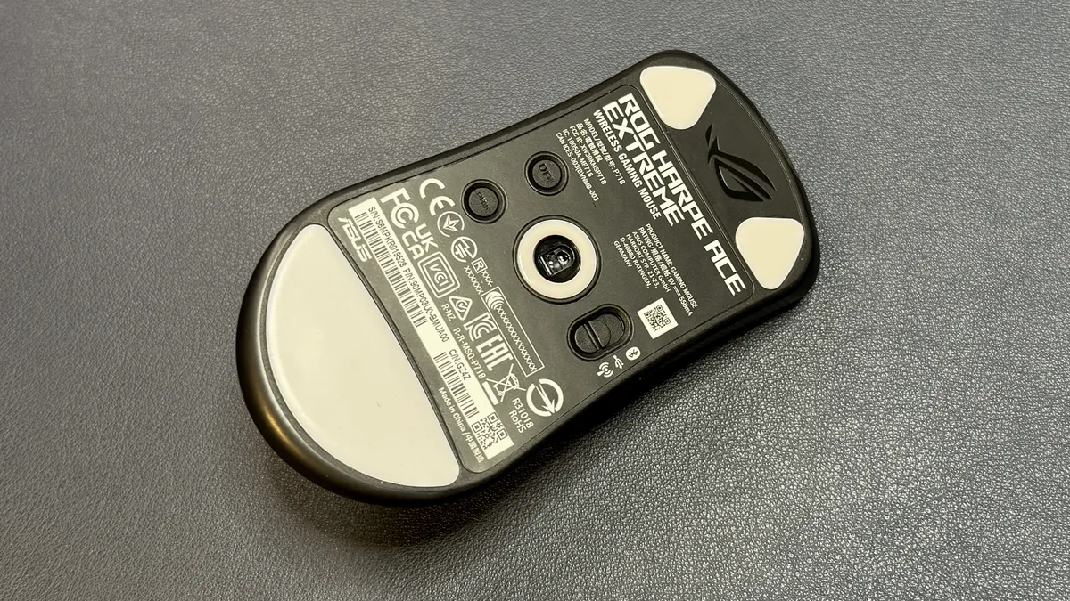 Asus ROG Harpe Ace Extreme 09