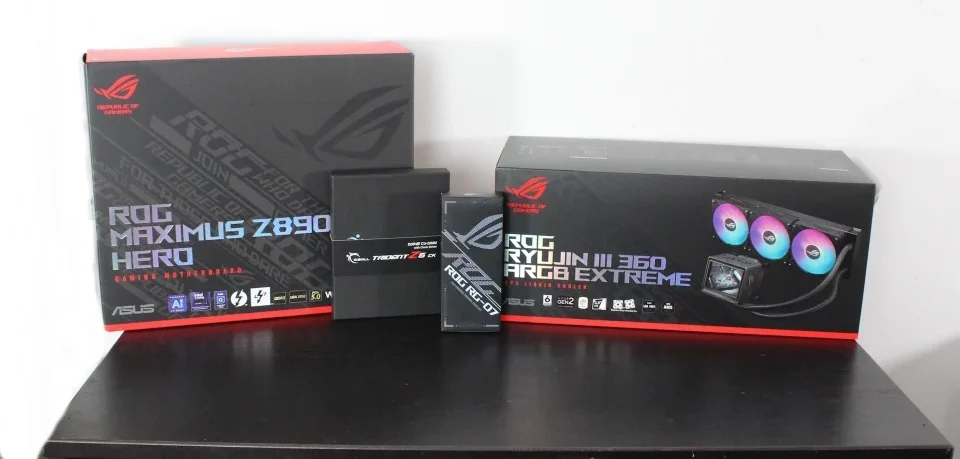 Asus ROG Maximus Z890 Hero 02 e1733204405423