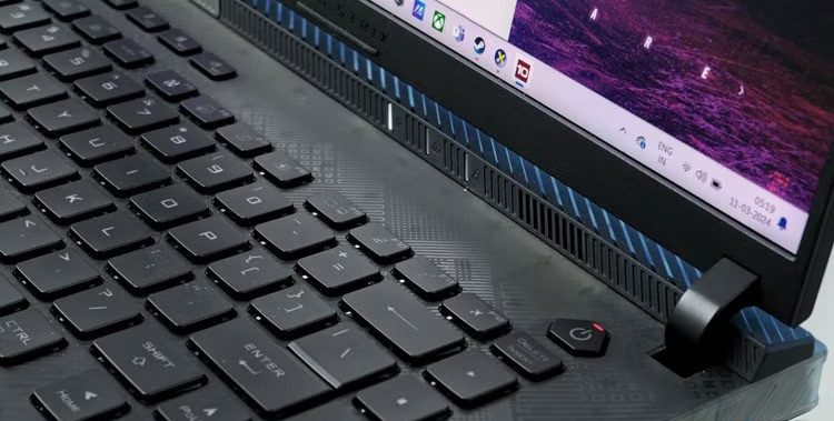 Asus ROG Strix Scar 16 2024 02 e1734155543394