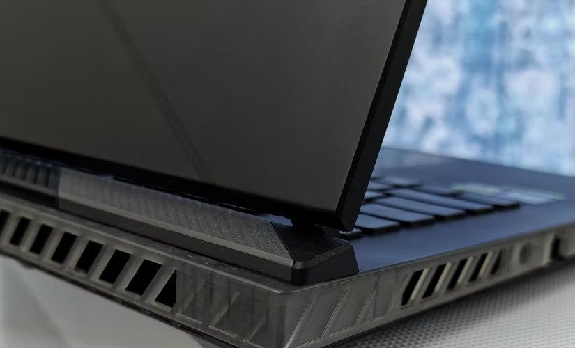 Asus ROG Strix Scar 16 2024 09 e1734155432217