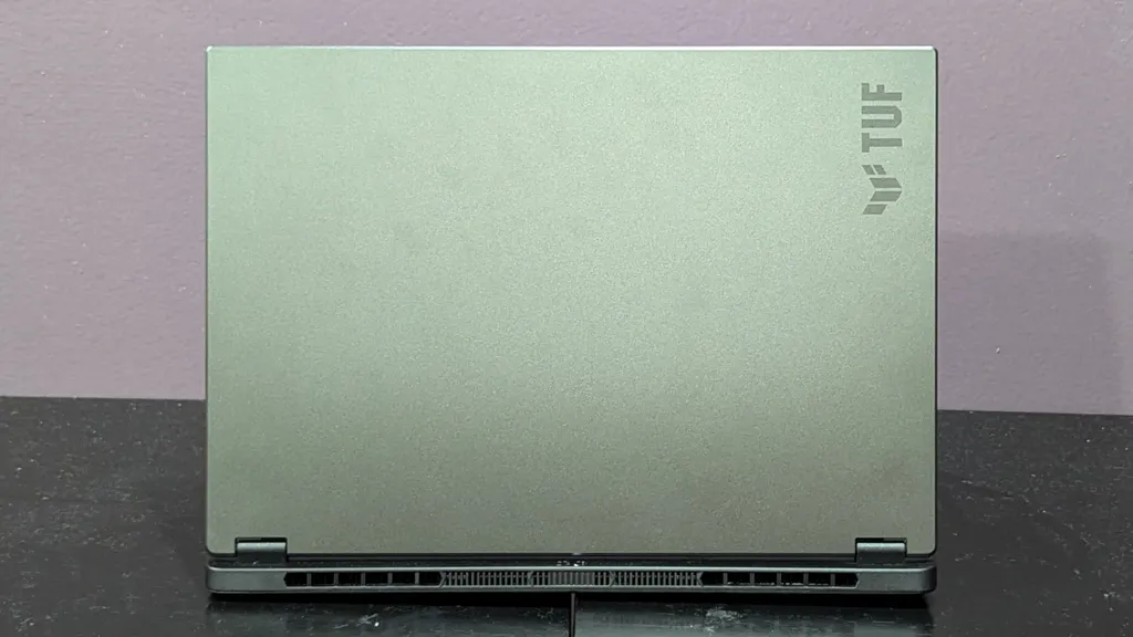 Top laptop 14 inch đáng mua nhất 2024: Nhỏ gọn, mạnh mẽ, bứt phá mọi giới hạn 71 Asus TUF Gaming A14 2024 2