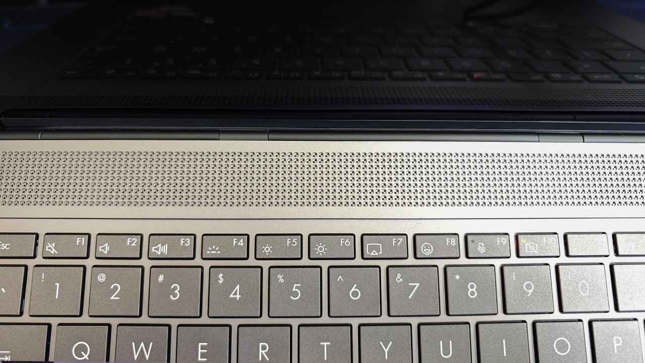 Asus Zenbook S 16 06 1