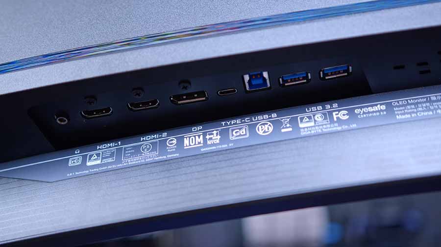 Gigabyte AORUS CO49DQ 02