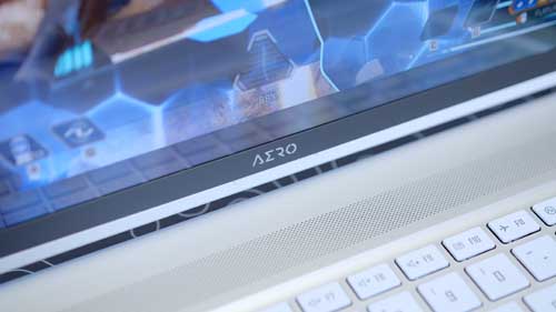 Gigabyte Aero 16 OLED BSF 04