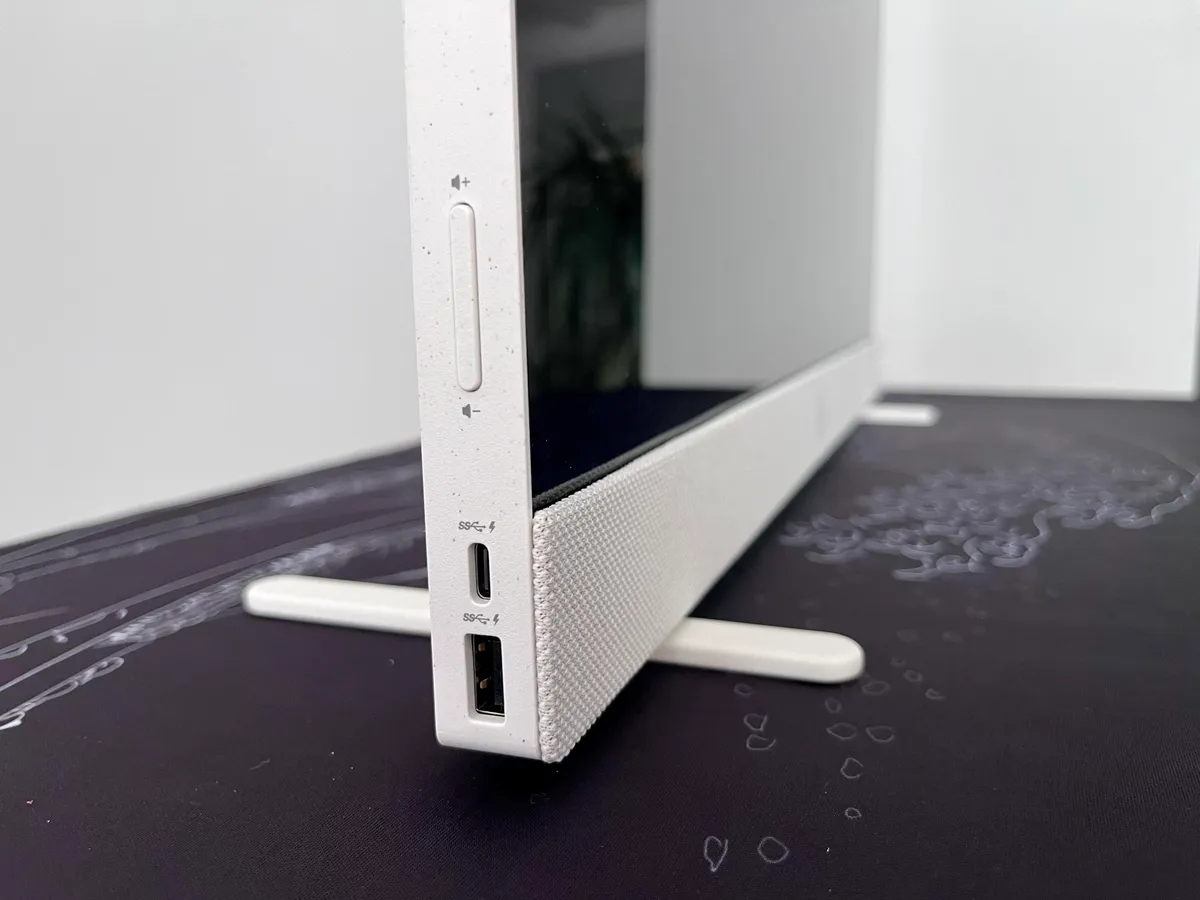 HP Envy Move All-in-One 24: Sự kết hợp hoàn hảo giữa sức mạnh và di động 16 HP Envy Move All in One 24 2