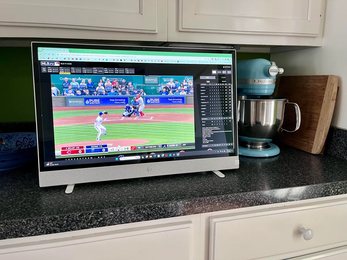 HP Envy Move All-in-One 24: Sự kết hợp hoàn hảo giữa sức mạnh và di động 19 HP Envy Move All in One 24 5