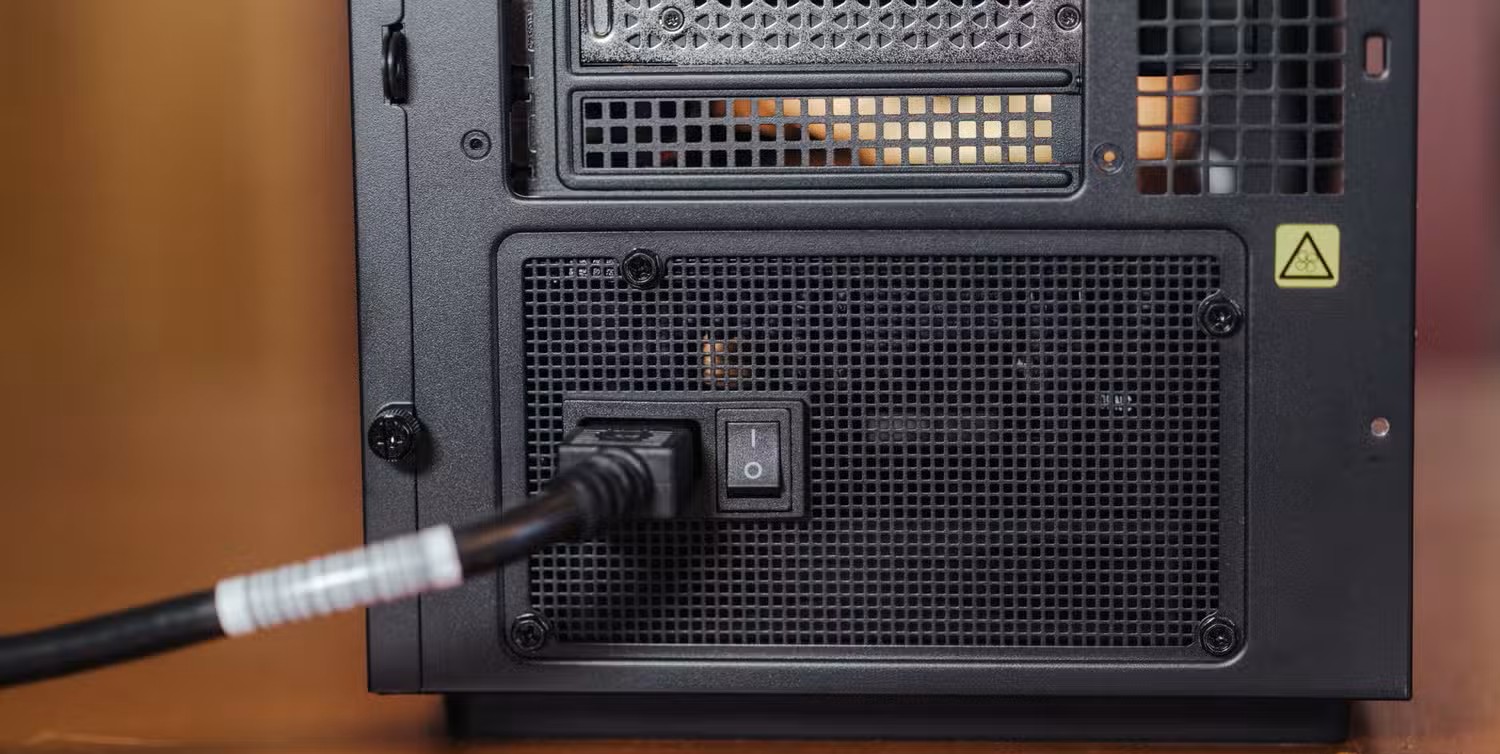 Đánh giá HP Omen 35L: chiếc PC chơi game lắp sẵn đáng giá với độ yên tĩnh ấn tượng 23 HP Omen 35L 9