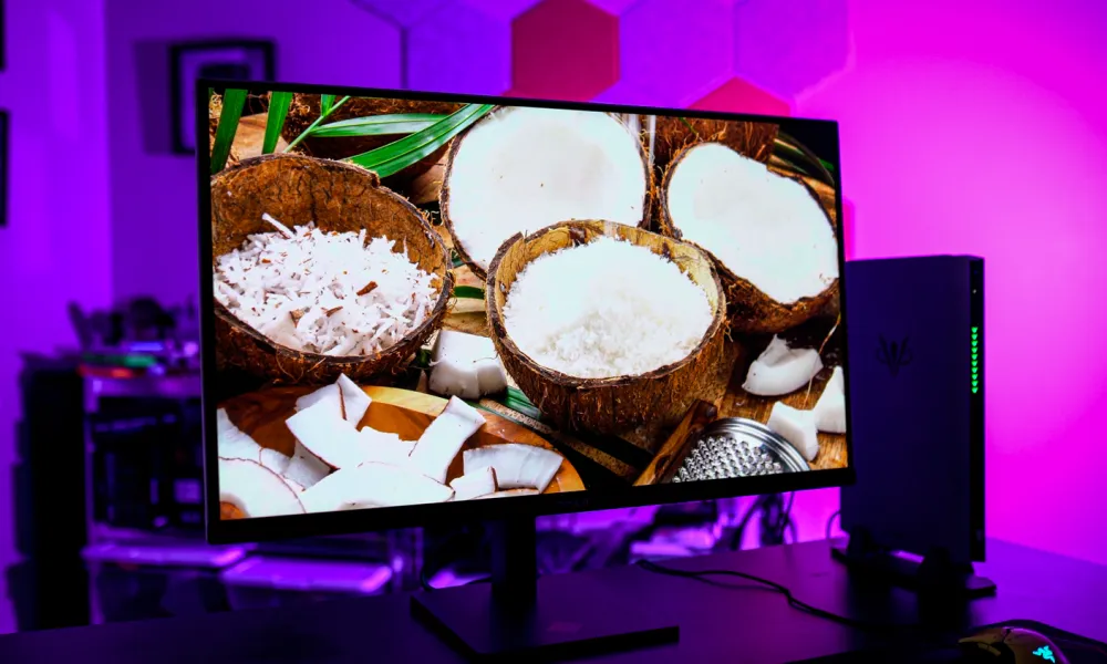 HP Omen Transcend 32 01