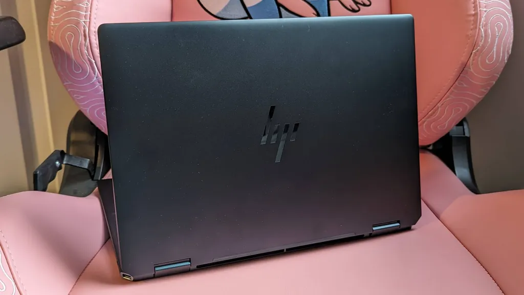 Top laptop 14 inch đáng mua nhất 2024: Nhỏ gọn, mạnh mẽ, bứt phá mọi giới hạn 62 HP Spectre x360 14 2026 1