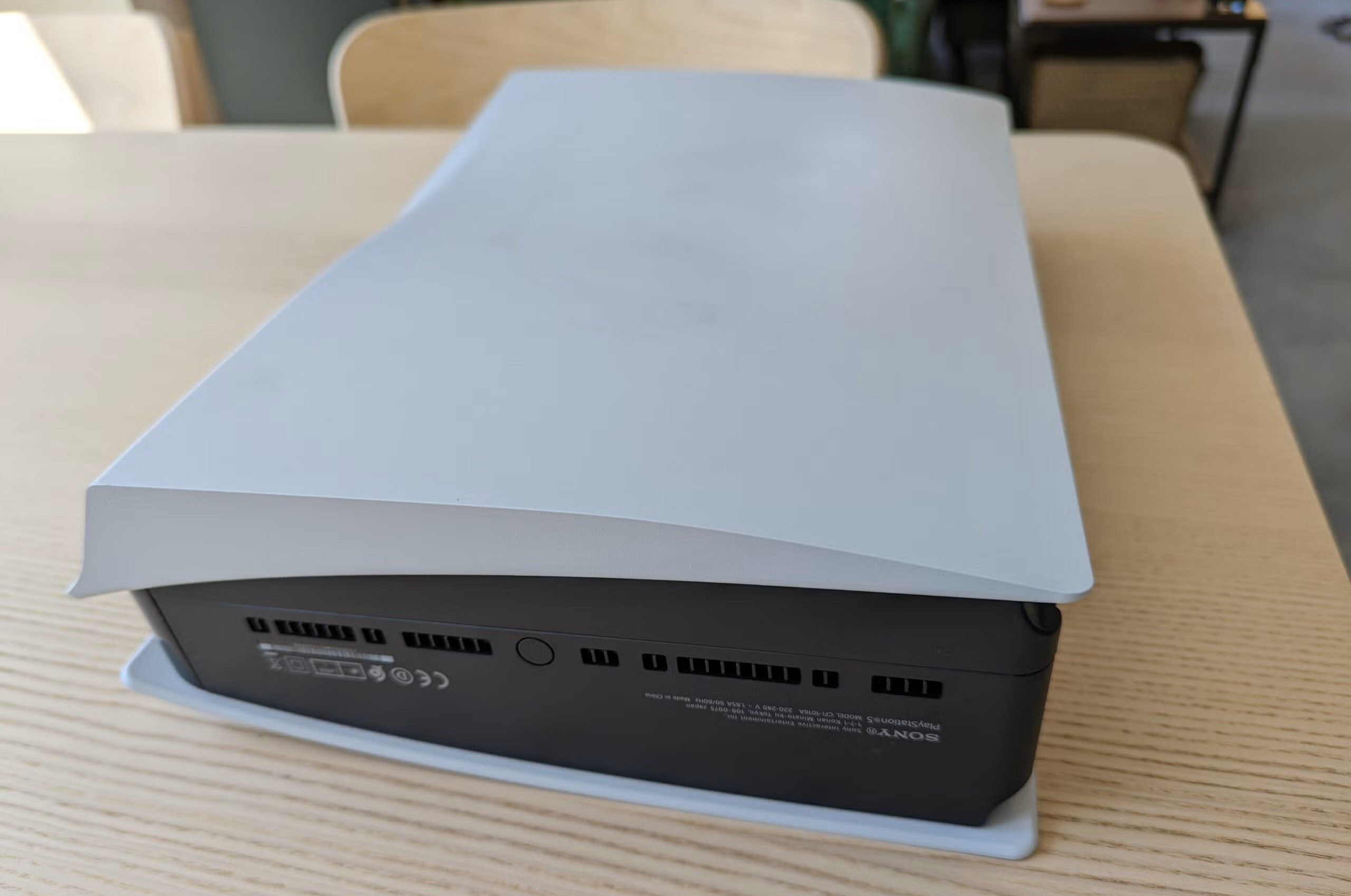 Huong dan lap SSD cho PS5 Tang dung luong luu tru mo rong khong gian giai tri 2 1 e1734696482407