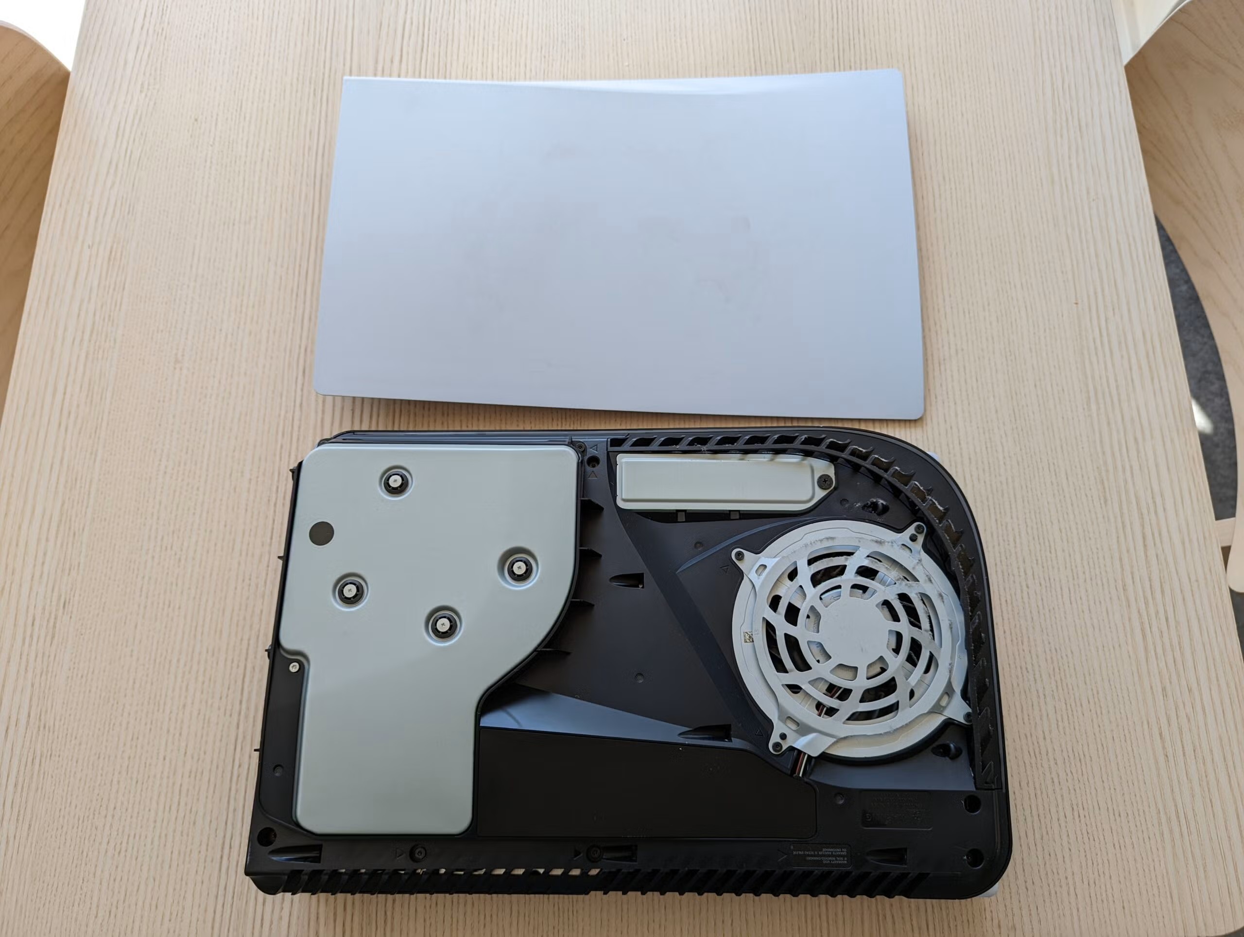 Huong dan lap SSD cho PS5 Tang dung luong luu tru mo rong khong gian giai tri 3