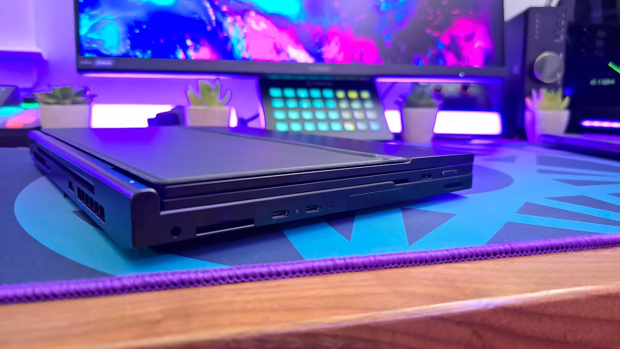 Laptop man hinh kep GPD Duo 07