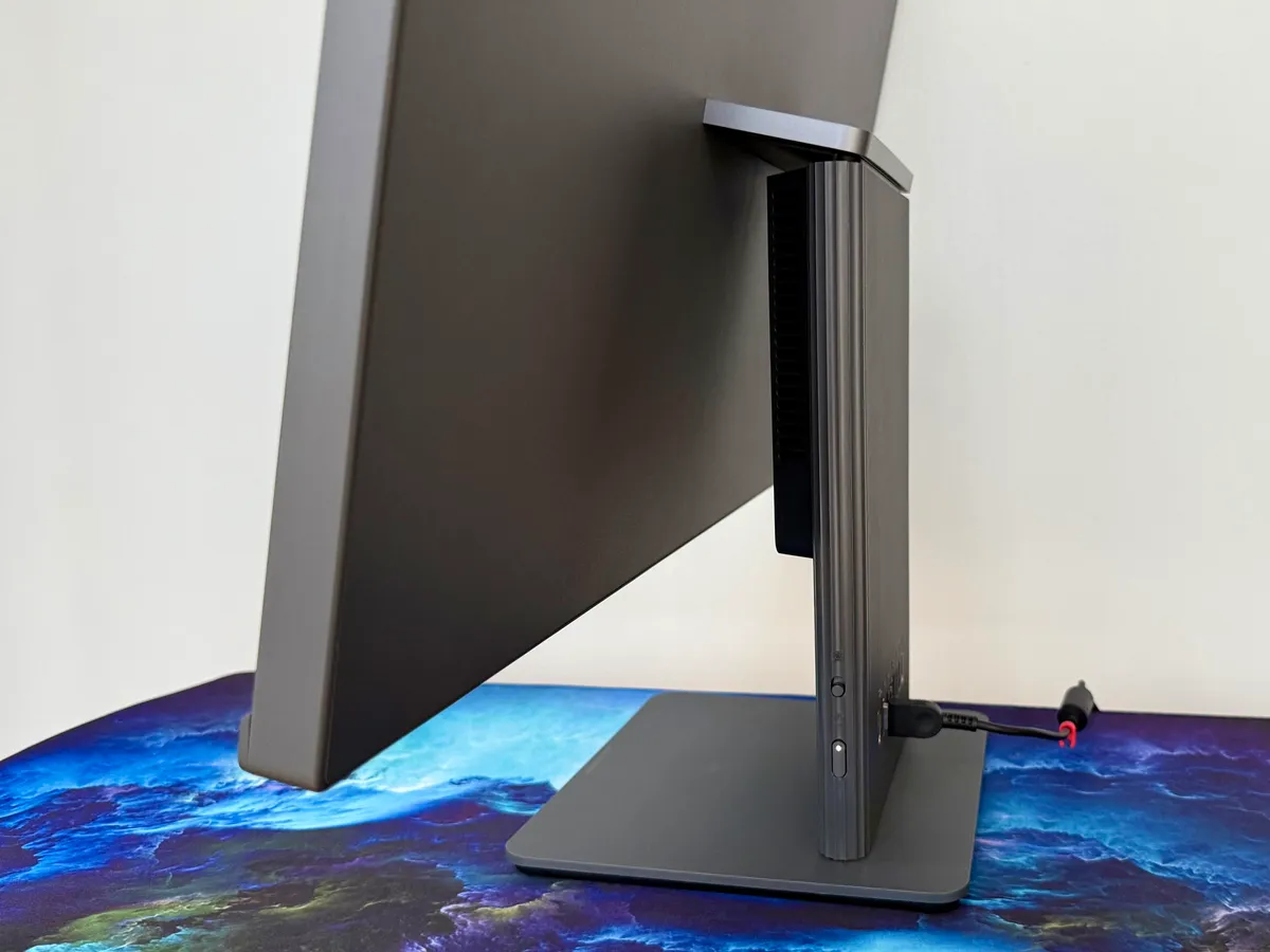 Đánh giá Lenovo IdeaCentre AIO 27: PC All-in-One màn hình lớn, giá hợp lý nhưng còn nhiều điểm cần cải thiện 17 Lenovo IdeaCentre AIO 27 2