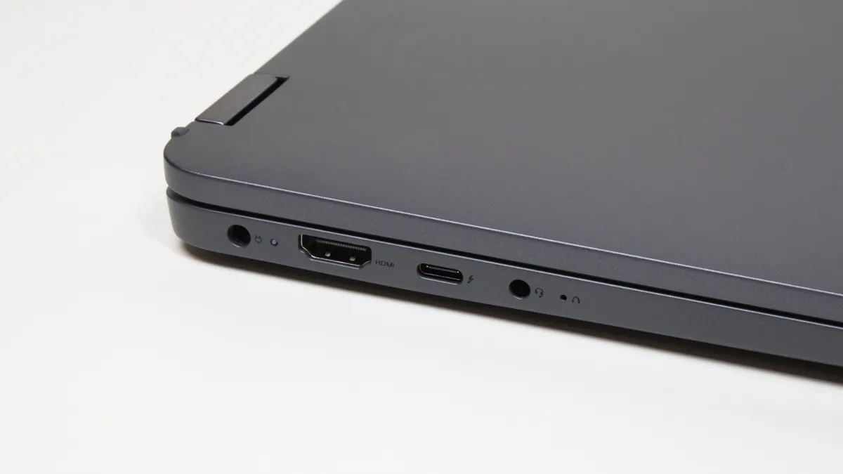 Lenovo IdeaPad Flex 5i 14 Gen 7 03