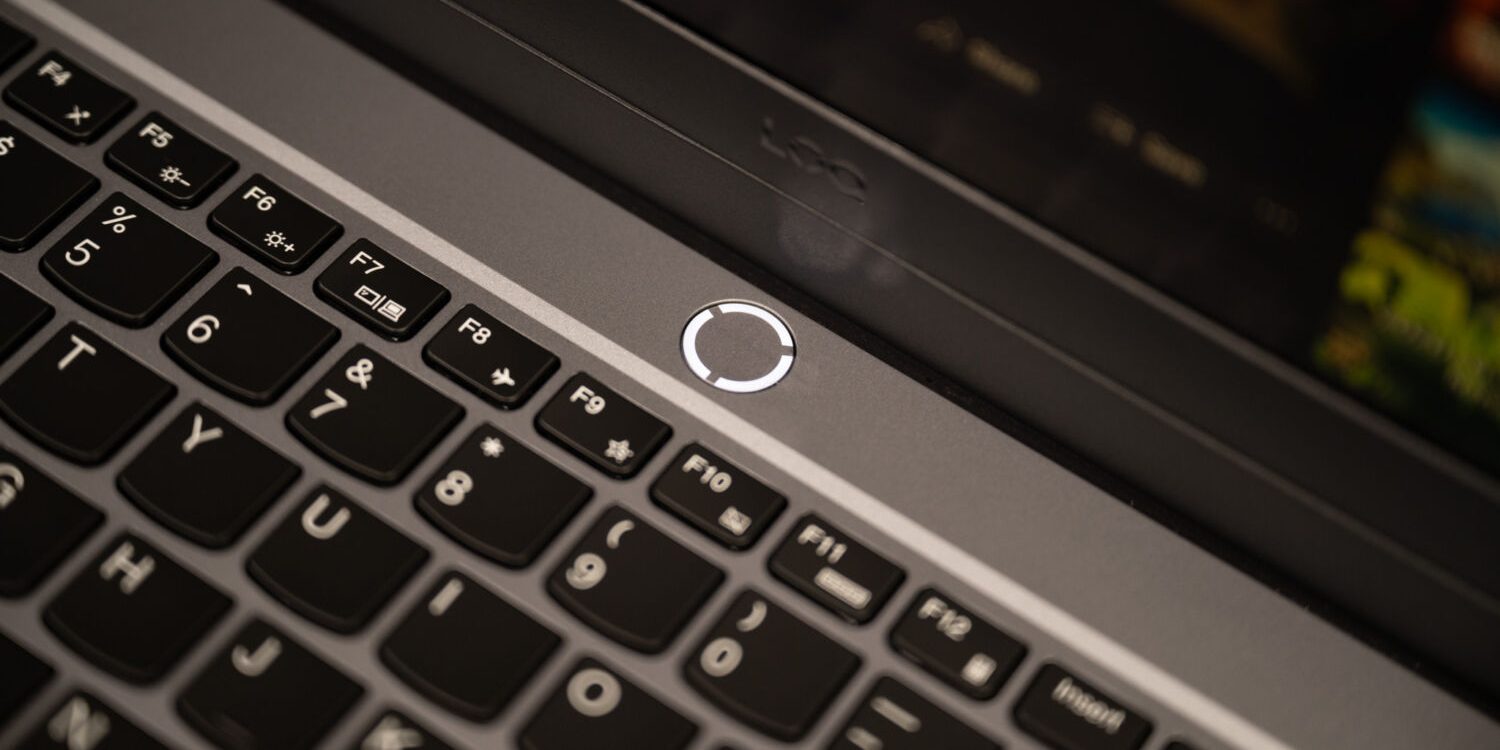 Lenovo LOQ 15IAX9I: Giải pháp chơi game đỉnh cao cho game thủ với ngân sách tối ưu 23 Lenovo LOQ 15IAX9I 3 e1733162019816