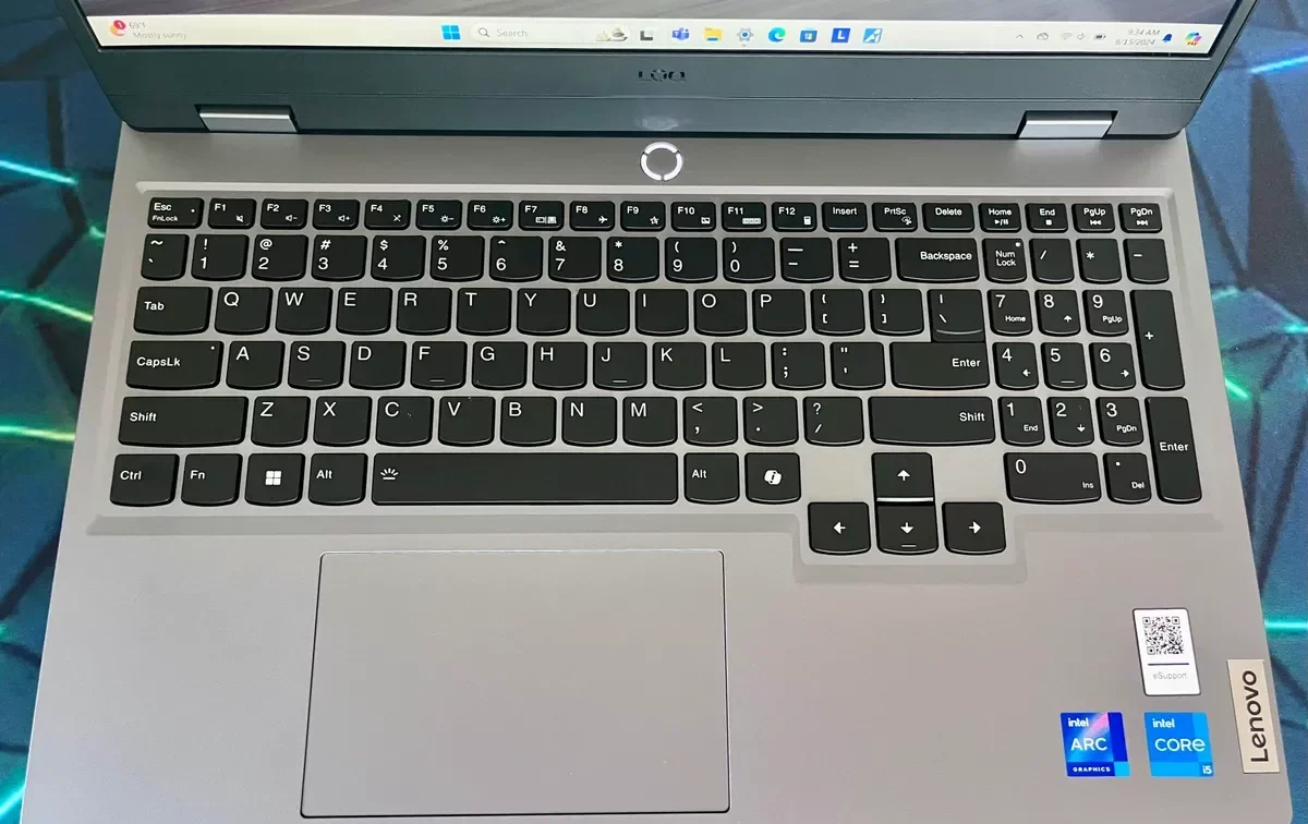 Lenovo LOQ 15IAX9I: Giải pháp chơi game đỉnh cao cho game thủ với ngân sách tối ưu 25 Lenovo LOQ 15IAX9I 7 e1733162362695