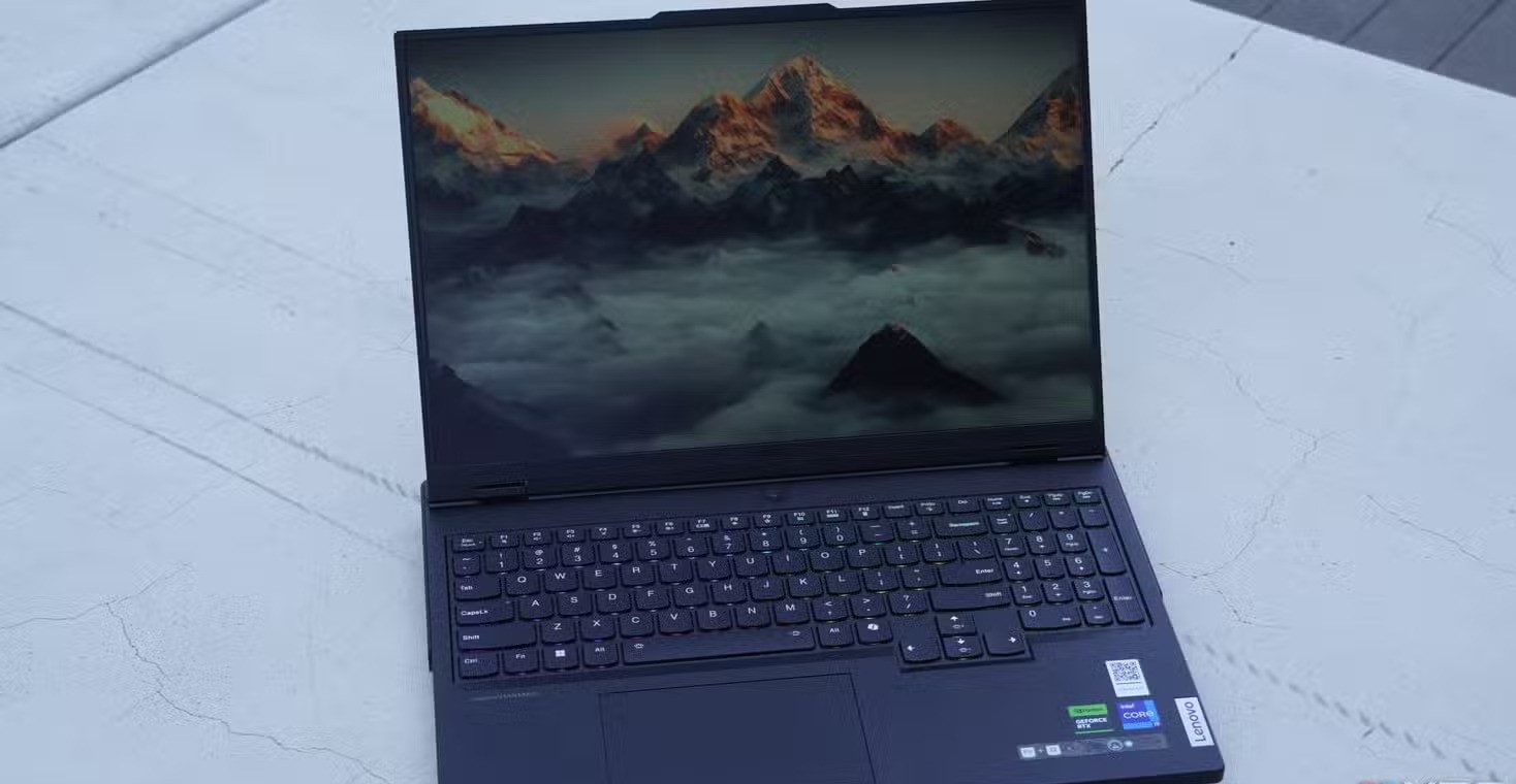 Lenovo Legion Pro 7i Gen 9 08 e1733985167531