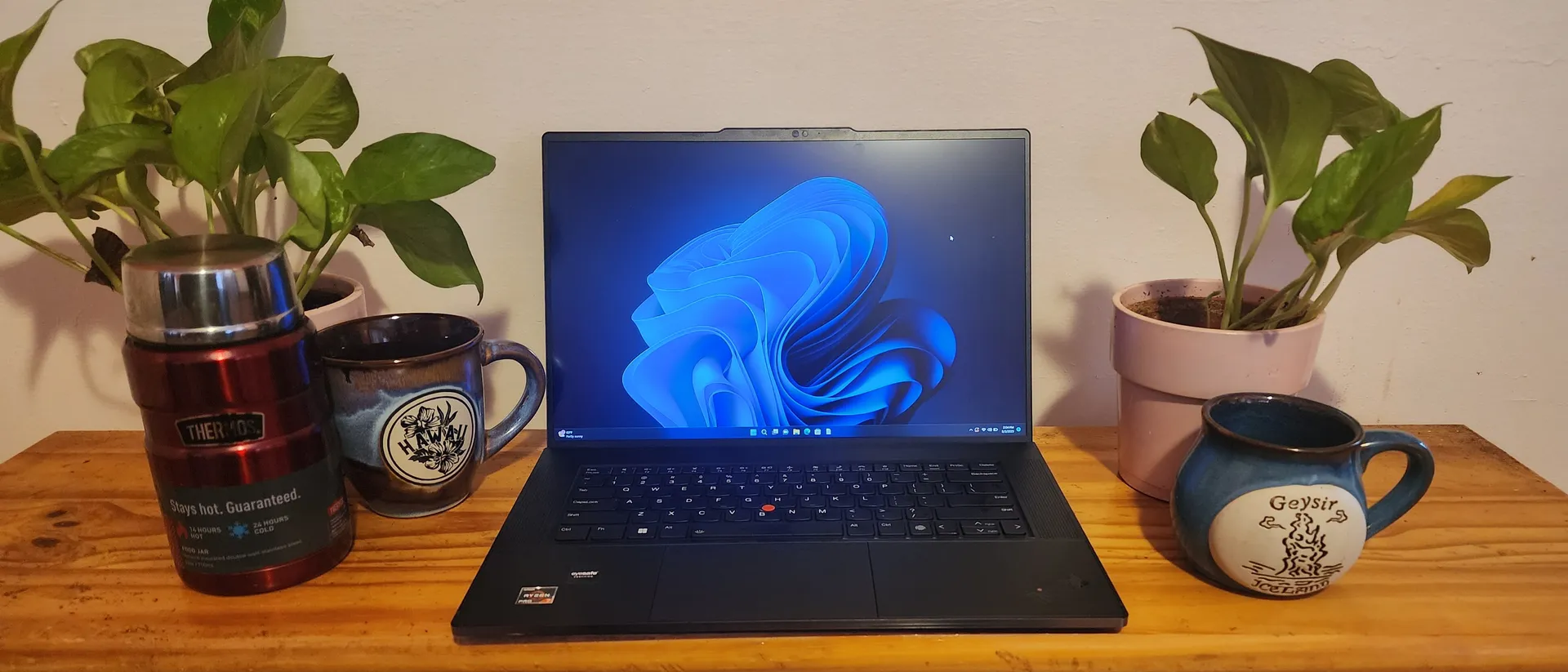 Lenovo ThinkPad Z16 01