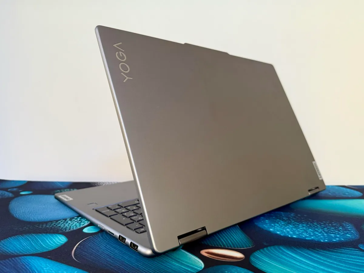Lenovo Yoga 7 16 Gen 9 3 2