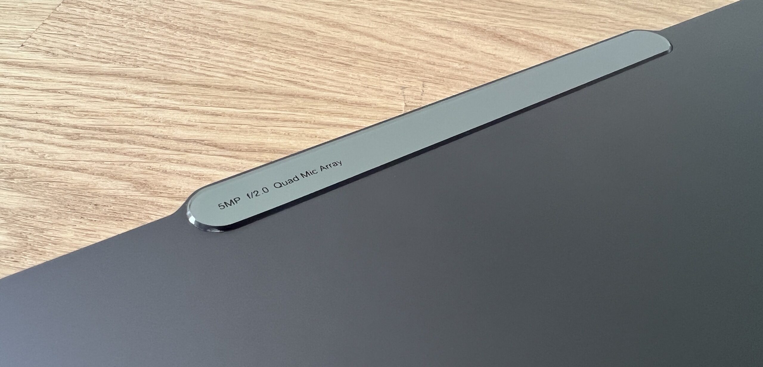 Lenovo Yoga Pro 9i: Sự kết hợp hoàn hảo giữa bàn phím sâu và thiết kế siêu nhẹ 33 Lenovo Yoga Pro 9i 4 1 e1734091321701