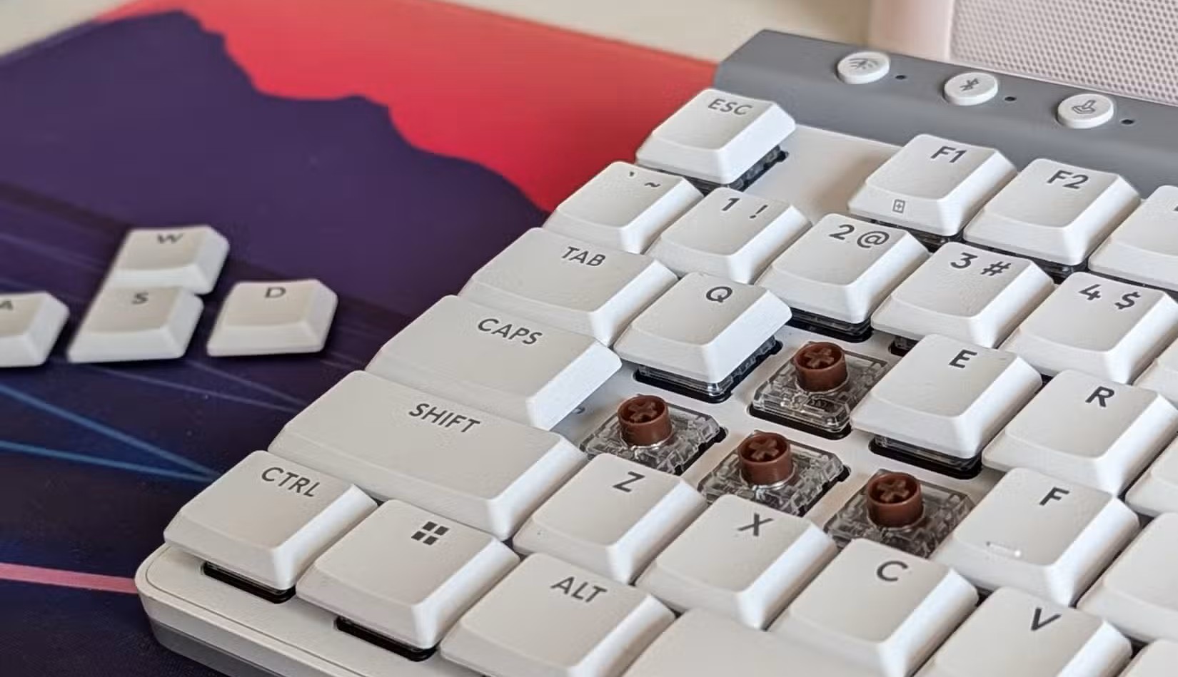 Logitech G515 Lightspeed TKL: Đỉnh cao bàn phím chơi game không dây cao cấp 22 Logitech G515 Lightspeed TKL 8 1