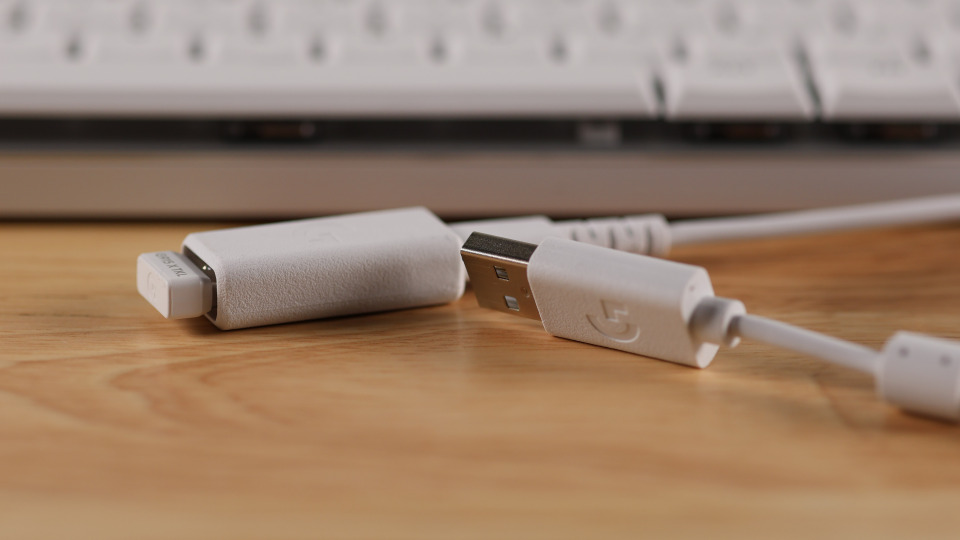 Logitech G915 X Lightspeed TKL 03