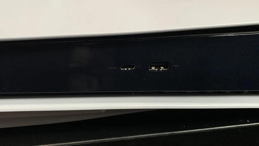 Đánh giá PS5: Bước nhảy vọt vào tương lai của thế giới gaming 27 PS5 4