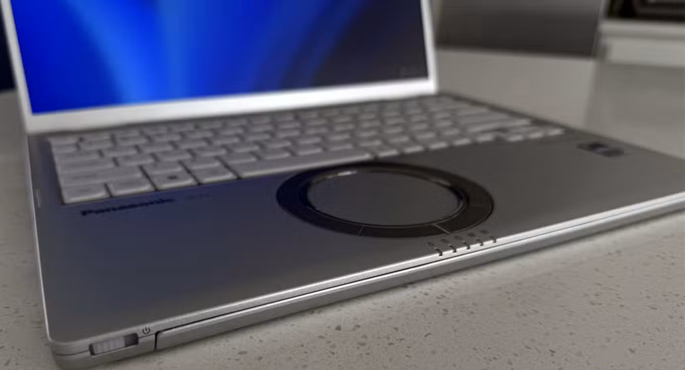 Đánh giá Panasonic Let's Note FV4: Bàn di chuột gây nghiện và trải nghiệm đáng kinh ngạc 3 Panasonic Lets Note FV4 3 1