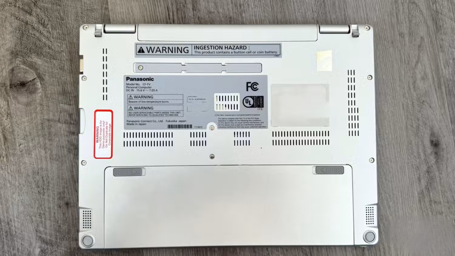 Đánh giá Panasonic Let's Note FV4: Bàn di chuột gây nghiện và trải nghiệm đáng kinh ngạc 7 Panasonic Lets Note FV4 6