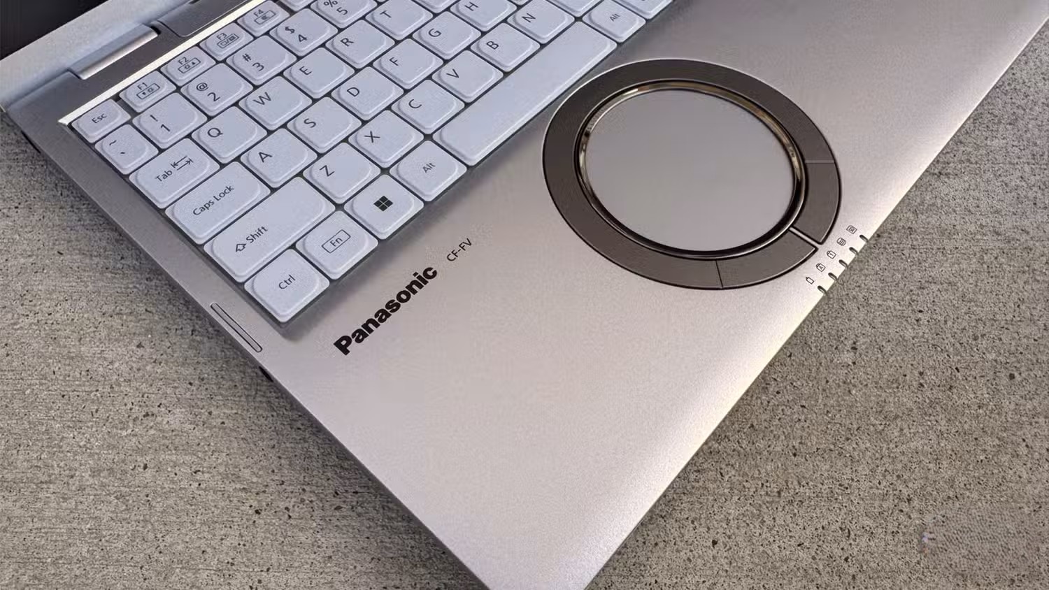 Đánh giá Panasonic Let's Note FV4: Bàn di chuột gây nghiện và trải nghiệm đáng kinh ngạc 11 Panasonic Lets Note FV4 8