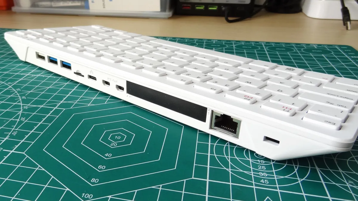 Raspberry Pi 500 3