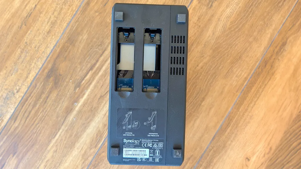 Synology DiskStation DS723+ NAS: Giải pháp hoàn hảo cho người mới lẫn chuyên gia với phần mềm trực quan và phần cứng linh hoạt 5 Synology DiskStation DS723 NAS 3
