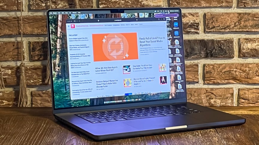 Top nhung chiec laptop man hinh 4K dang mua nhat nam 2024 2