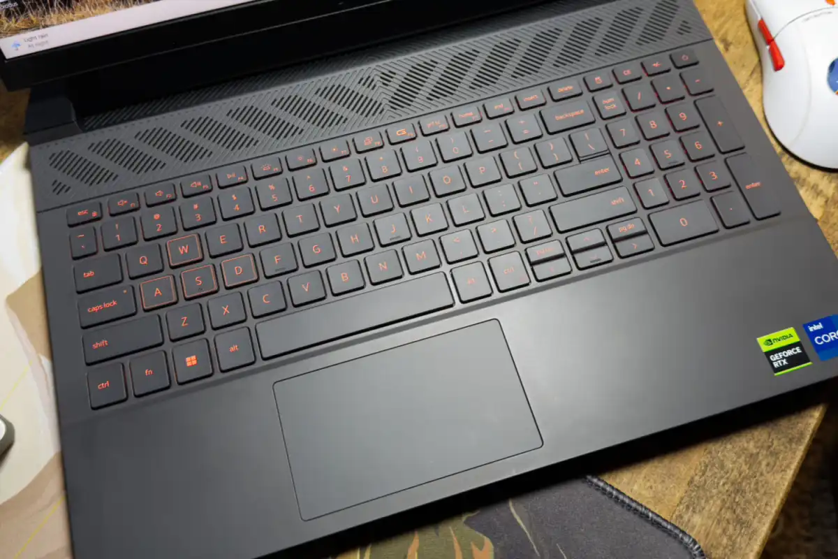 laptop Dell G15 5530 03 1