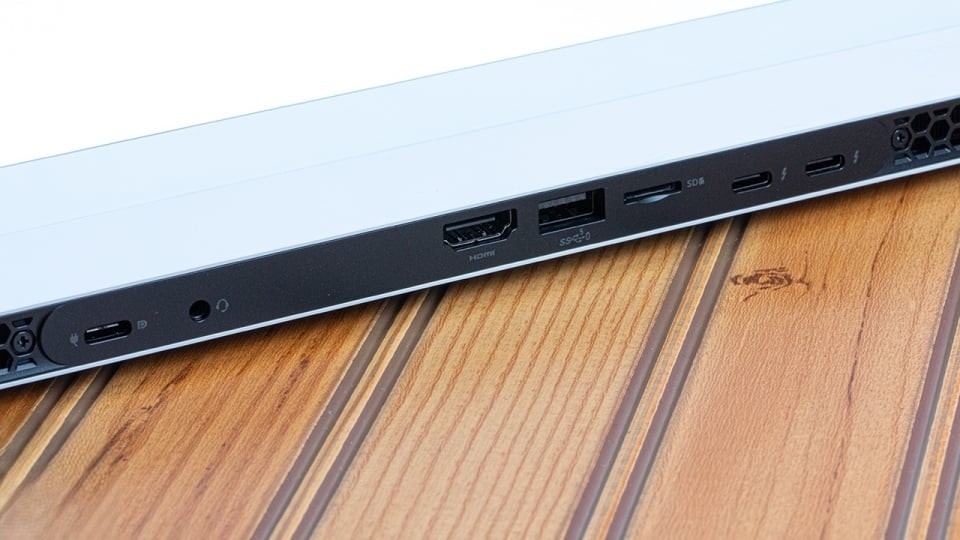 Đánh giá laptop Alienware x14 R2 - Siêu phẩm gaming mỏng nhẹ, hiệu năng đỉnh cao 16 Alienware x14 R2 2